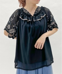 axes femme | 花刺繍２ＷＡＹシフォンブラウス(Tシャツ/カットソー)