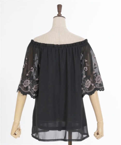 axes femme(アクシーズファム)の「花刺繍2WAYシフォンブラウス(Tシャツ/カットソー・レディース・ブラック/キナリ/ピンク・FREE)」の21枚目の写真