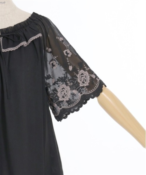 axes femme(アクシーズファム)の「花刺繍2WAYシフォンブラウス(Tシャツ/カットソー・レディース・ブラック/キナリ/ピンク・FREE)」の18枚目の写真