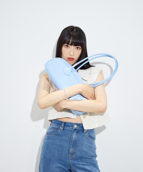 Shelly island（シェリーアイランド）の「プアッファーボストンバッグ（ボストンバッグ・レディース・ホワイト/ブラック/ブルー・FREE）」の22枚目の写真