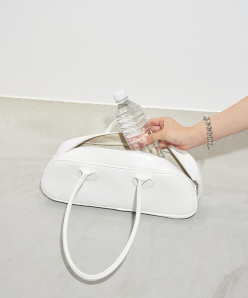 Shelly island（シェリーアイランド）の「プアッファーボストンバッグ（ボストンバッグ・レディース・ホワイト/ブラック/ブルー・FREE）」の13枚目の写真