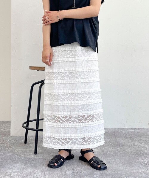 fredy emue(フレディエミュ)の「カットレースナロースカート(スカート・レディース・ライトグレー/オフホワイト/ブラック・38)」の14枚目の写真