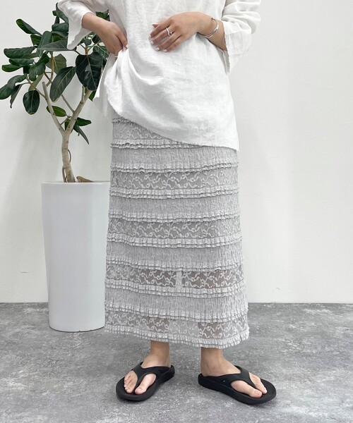 fredy emue(フレディエミュ)の「カットレースナロースカート(スカート・レディース・ライトグレー/オフホワイト/ブラック・38)」の22枚目の写真