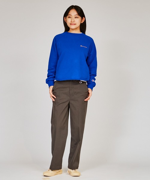 Champion(チャンピオン)の「【Champion/チャンピオン】レディース クルーネックスウェットシャツ(スウェット・レディース・オフホワイト/ブラック系その他/ヘザーグレー/ブルー/ベージュ/ダークグリーン系・LARGE/MEDIUM)」の11枚目の写真