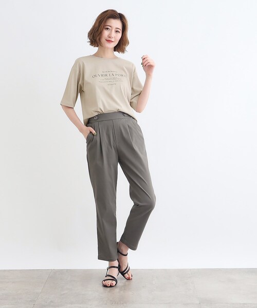 grove（グローブ）の「◆＜接触冷感・UVカット・ご自宅で洗える＞ロゴプリント5分袖Tシャツ（Tシャツ/カットソー・レディース・ブラウン系1/グレー系その他/オフホワイト/ベージュ・02/03/01/04/05）」の6枚目の写真