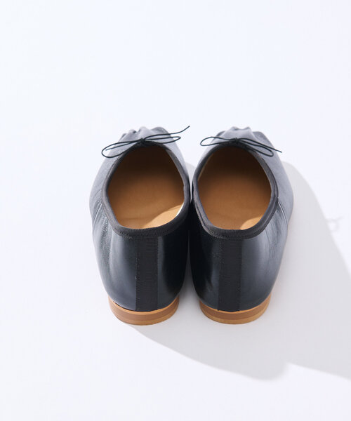 RIVE DROITE（リヴドロワ）の「【やわらかな履き心地】ギャザーバレエ（パンプス・レディース・シルバー/ブラック・36/38/37）」の14枚目の写真