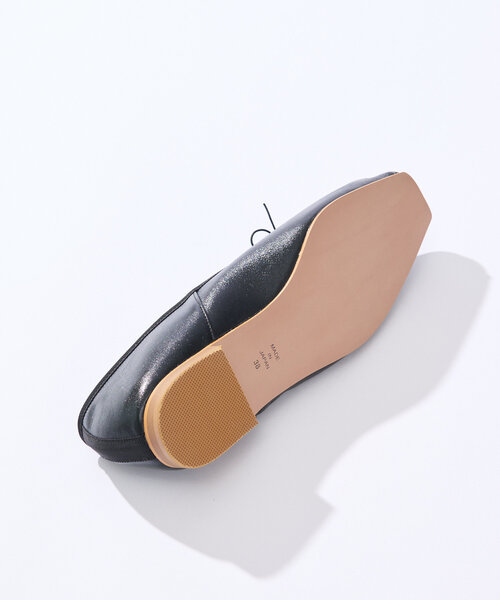 RIVE DROITE（リヴドロワ）の「【やわらかな履き心地】ギャザーバレエ（パンプス・レディース・シルバー/ブラック・36/38/37）」の4枚目の写真