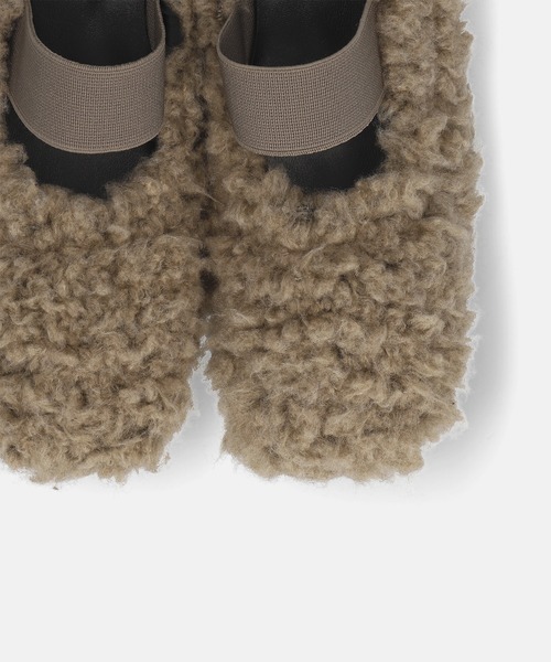 MAMIAN（マミアン）の「スクエアトゥ フェイクファー フラットシューズ（その他シューズ・レディース・ベージュ/ブラック・23.5cm/23.0cm/24.5cm/24.0cm）」の11枚目の写真