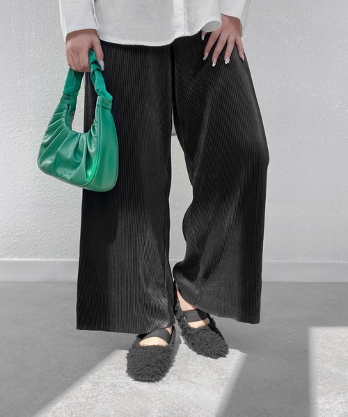 MAMIAN（マミアン）の「スクエアトゥ フェイクファー フラットシューズ（その他シューズ・レディース・ベージュ/ブラック・23.5cm/23.0cm/24.5cm/24.0cm）」の16枚目の写真