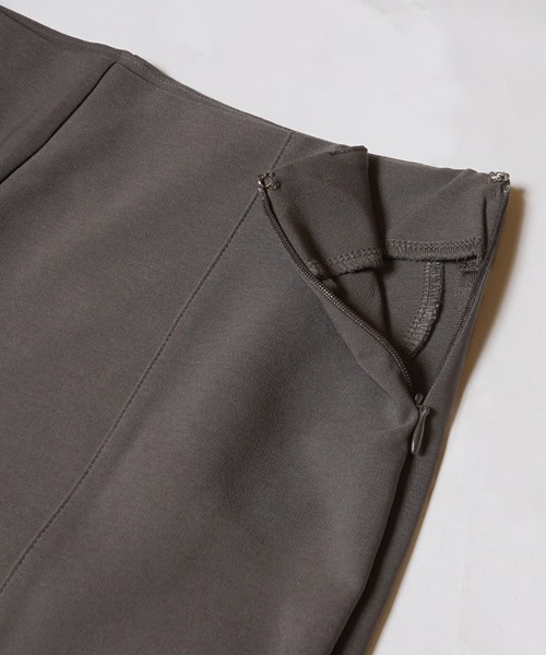 coca（coca）（コカ）の「裾スリットリボン ストレッチテーパードパンツ（その他パンツ・レディース・ブラック/チャコール・S/M/L）」の15枚目の写真