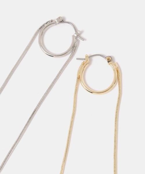 FOREVER 21（フォーエバー トゥエンティーワン）の「ロングチェーンピアス（ピアス（両耳用）・レディース・シルバー/ゴールド・FREE）」の3枚目の写真