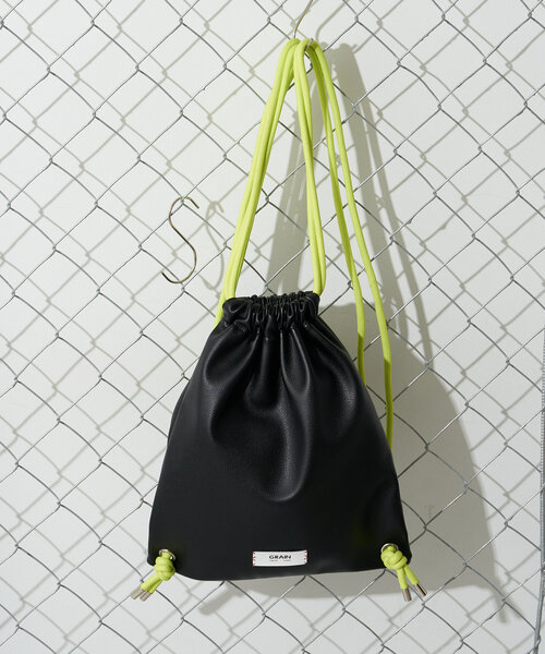 GRAIN（グレイン）の「【GRAIN/グレイン】バイカラーナップサック（バックパック/リュック・レディース・ブラック/シルバー/ブルー/ブラウン/ブロンズ/レッド・FREE）」の20枚目の写真