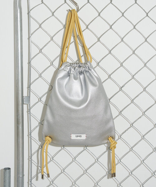 GRAIN（グレイン）の「【GRAIN/グレイン】バイカラーナップサック（バックパック/リュック・レディース・ブラック/シルバー/ブルー/ブラウン/ブロンズ/レッド・FREE）」の13枚目の写真