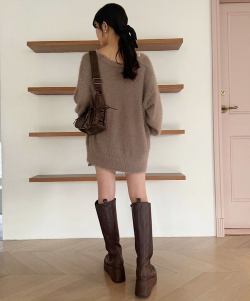 one after another NICE CLAUP（ワンアフターアナザーナイスクラップ）の「ゴールドボタンフェザーロングカーディガン（カーディガン/ボレロ・レディース・アイボリー/ベビーピンク/ブラウン/モカ・FREE）」の20枚目の写真