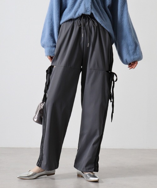 セール】.works 脇ラインカットアウトリボン結びトラックパンツ