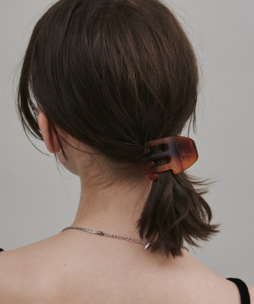 ciite'（シーテ）の「マットヘアクリップ（バレッタ/ヘアクリップ・レディース・グリーン/グレー/パープル/ピンク/ブラウン/ブラック/ブルー/ベージュ・FREE）」の4枚目の写真