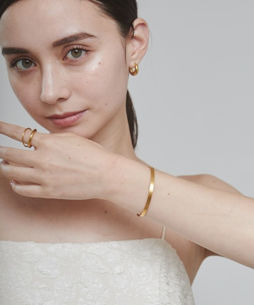 ゴロ―ズ・サドルレザー・バングル Amazon.co.jp: [by red string] ペアブレスレット レザー カップル