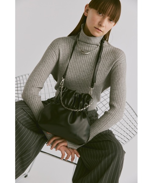 un/neu(アンノイ)の「ギャザー巾着ミニショルダー / 2WAYバッグ(ショルダーバッグ・レディース・ブラック/イエロー/ブラウン・FREE)」の10枚目の写真