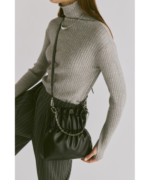 un/neu(アンノイ)の「ギャザー巾着ミニショルダー / 2WAYバッグ(ショルダーバッグ・レディース・ブラック/イエロー/ブラウン・FREE)」の12枚目の写真