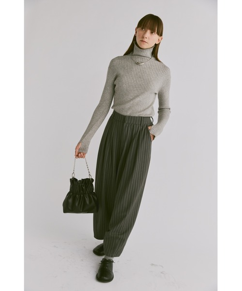 un/neu(アンノイ)の「ギャザー巾着ミニショルダー / 2WAYバッグ(ショルダーバッグ・レディース・ブラック/イエロー/ブラウン・FREE)」の14枚目の写真
