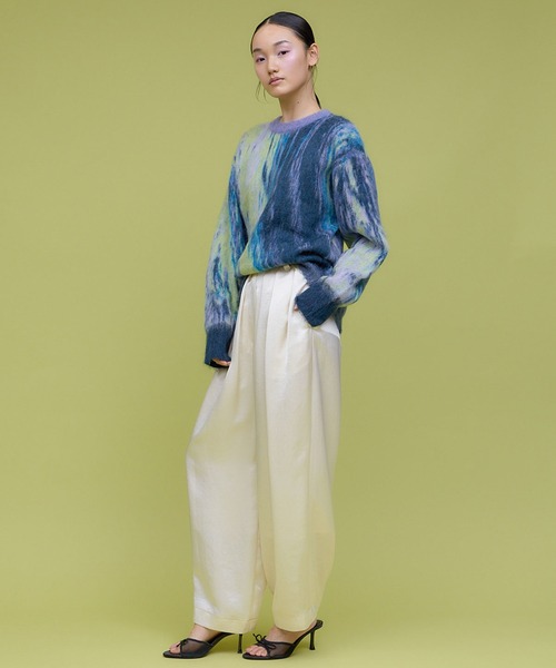 THINGS THAT MATTER(シングス ザット マター)の「【THINGS THAT MATTER/シングス ザット マター】SATIN COCOON PANTS/サテンコクーンパンツ(その他パンツ・レディース・ブラック/アイボリー・2/1)」の22枚目の写真