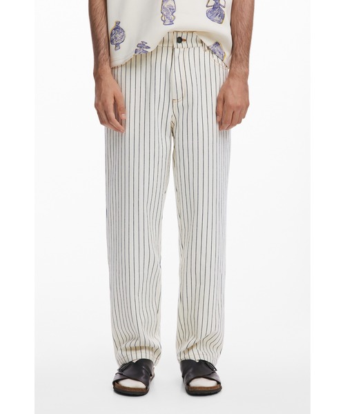 Desigual(デシグアル)の「LILISピンストライプストレートパンツ(スラックス・メンズ・ホワイト・XS/S/M/L/XL/XXL)」の5枚目の写真