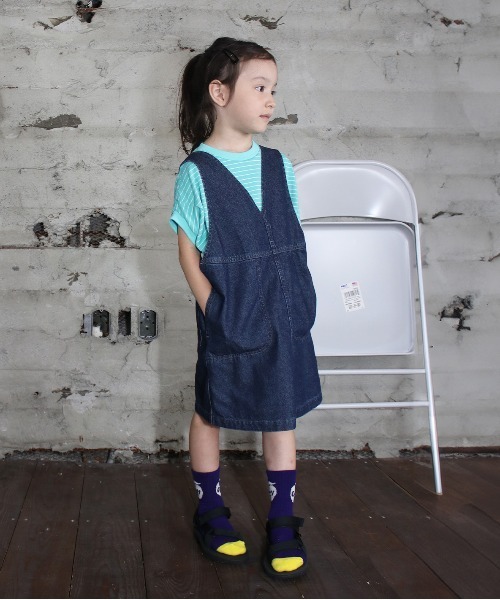 GROOVY COLORS(グルービーカラーズ)の「Striped and Tent-sleeve Tee(Tシャツ/カットソー・キッズ・ライトグリーン・120/110)」の3枚目の写真