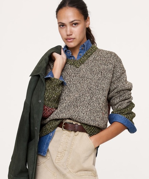 Banana Republic(バナナリパブリック)の「オーバーサイズ コットン Vネック セーター(ニット/セーター・レディース・アイボリー/ピンク/ブルー/マルチ・M/XS/L/S)」の4枚目の写真