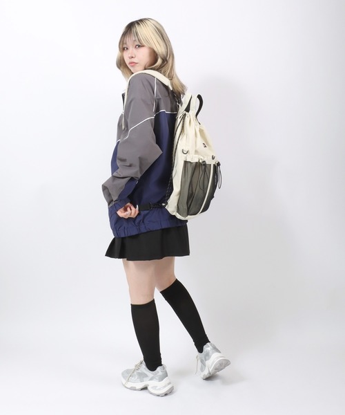 Dickies(ディッキーズ)の「Dickies(ディッキーズ)3WAYマルチウェイナップサック/リュック メンズ レディース ユニセックス(バックパック/リュック・レディース・ブラック/アイボリー/グレー/ブラック系その他/ホワイト系その他/シルバー・FREE)」の22枚目の写真