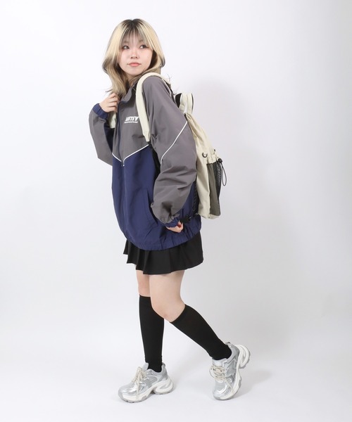 Dickies(ディッキーズ)の「Dickies(ディッキーズ)3WAYマルチウェイナップサック/リュック メンズ レディース ユニセックス(バックパック/リュック・レディース・ブラック/アイボリー/グレー/ブラック系その他/ホワイト系その他/シルバー・FREE)」の20枚目の写真