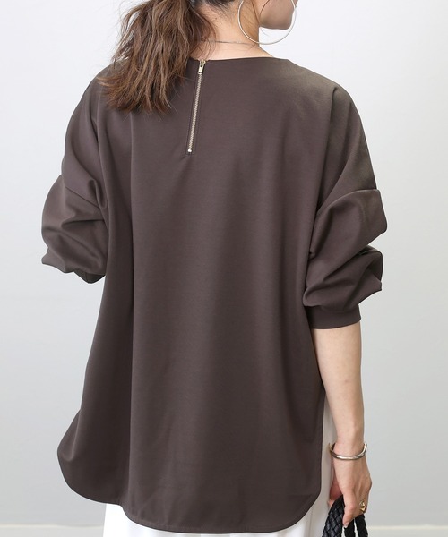 Aletta vita(アレッタビータ)の「バックファスナーポンチ袖タックプルオーバー(Tシャツ/カットソー・レディース・グレー系その他/ブラック/ダークブラウン・FREE)」の5枚目の写真