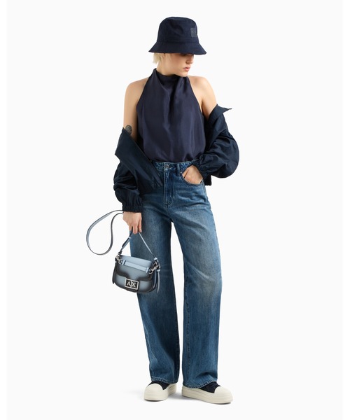 ARMANI EXCHANGE（アルマーニエクスチェンジ）の「【A|X アルマーニ エクスチェンジ】ミッドブルーウォッシュ デニムパンツ_J38 RELAXED（デニムパンツ・レディース・インディゴブルー・24inch/25inch/26inch/27inch/28inch/29inch）」の3枚目の写真