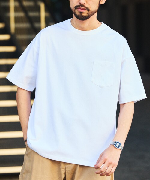 そらページ ホワイト TRANS CONTINENTS シルケットスムーススロープVネックT