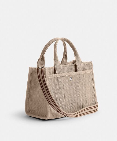 COACH（コーチ）の「カーゴ トート バッグ 20（ショルダーバッグ・レディース・ベージュ系その他・ONE）」の5枚目の写真
