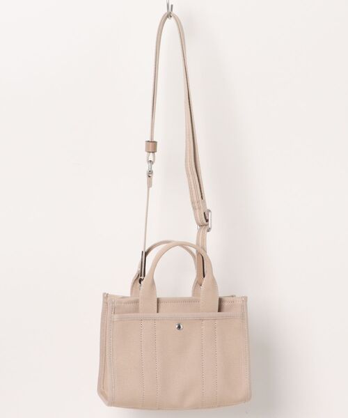 COACH（コーチ）の「カーゴ トート バッグ 20（ショルダーバッグ・レディース・ベージュ系その他・ONE）」の9枚目の写真