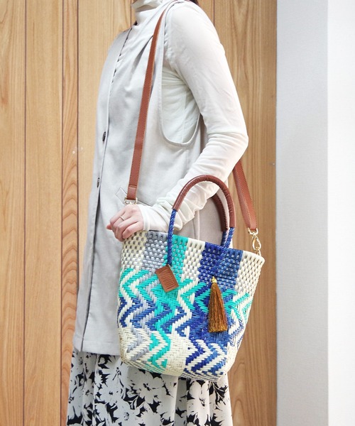 WOVEN(ウーヴン)の「WOVEN (ウーヴン) /プティショルダートート メキシコ製 2WAY ミニバッグ ショルダーバッグ メルカドバッグ かごバッグ レザーハンドル ミニトート マルシェバッグ(かごバッグ・レディース・ブラック系その他/ブルー系その他/ブラック×ベージュ・FREE)」の7枚目の写真