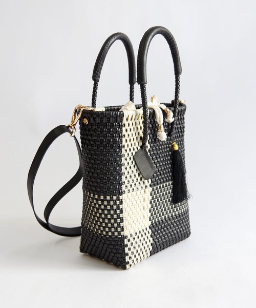 WOVEN(ウーヴン)の「WOVEN (ウーヴン) /プティショルダートート メキシコ製 2WAY ミニバッグ ショルダーバッグ メルカドバッグ かごバッグ レザーハンドル ミニトート マルシェバッグ(かごバッグ・レディース・ブラック系その他/ブルー系その他/ブラック×ベージュ・FREE)」の14枚目の写真
