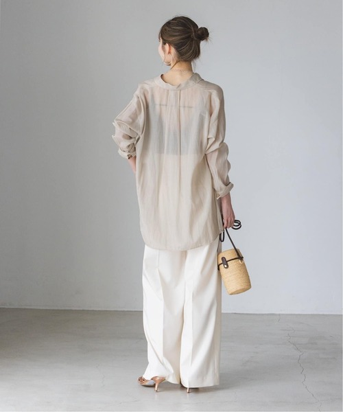 Noble（ノーブル）の「《追加6》【洗える】シルキーコットンニュアンスカラーシャツ（シャツ/ブラウス・レディース・オレンジ系その他/ベージュ/グリーン/ホワイト/サックスブルー・FREE）」の10枚目の写真