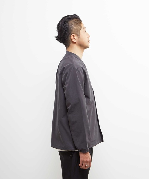 MEN'S MELROSE（メンズメルローズ）の「ミニリップクールドッツ ノーカラーライトブルゾン（ブルゾン・メンズ・カーキ/チャコールグレー/ネイビー・3/4）」の19枚目の写真