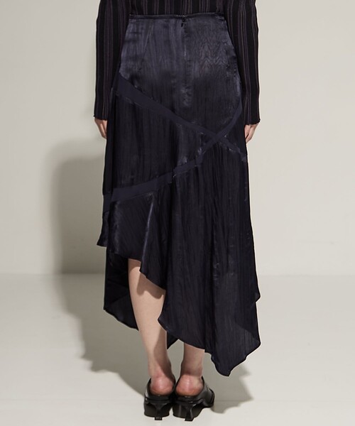 AKANE UTSUNOMIYA(アカネウツノミヤ)の「【AKANE UTSUNOMIYA/アカネウツノミヤ】SAO-FSK36-2003/アシンメトリースカート(スカート・レディース・ネイビー・36/38)」の11枚目の写真