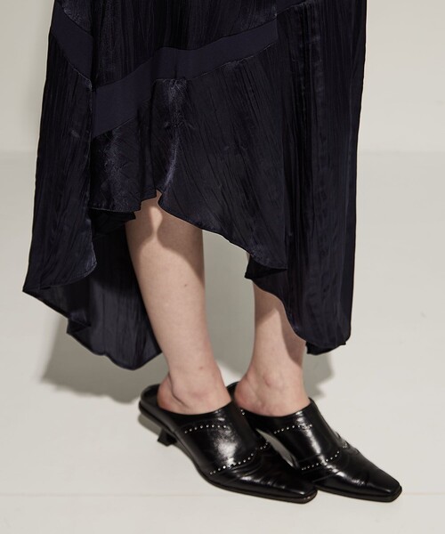 AKANE UTSUNOMIYA(アカネウツノミヤ)の「【AKANE UTSUNOMIYA/アカネウツノミヤ】SAO-FSK36-2003/アシンメトリースカート(スカート・レディース・ネイビー・36/38)」の2枚目の写真