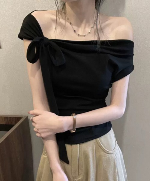 お値下げしました⭐︎eimyistoire ワンショルダーリボントップス EIMY ISTOIRE（エイミーイストワール）の「ショルダーリボン