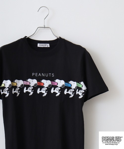 PEANUTS(ピーナッツ)の「PEANUTS 刺繍&プリントTシャツ(Tシャツ/カットソー・メンズ・ホワイト系1/ピンクベージュ/ホワイト系/ブラック/サックスブルー/ネイビー/ブラック系/ライトパープル/ライトカーキ/ホワイト/ライトグリーン/サーモンピンク/ピンク系/ホワイト系4/ベージュ系/ブラック系1/ホワイト系6/グリーン/チャコール/スミクロ/ピンク系1/パープル系/ホワイト系3/ネイビー系/ライトグリーン系/チャコールグレー/ホワイト系5/ベージュ系1/ブラック系2/ホワイト系2/グレイッシュベージュ・M/LL/S/L)」の14枚目の写真