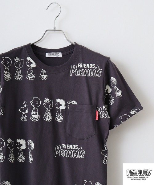 PEANUTS(ピーナッツ)の「PEANUTS 刺繍&プリントTシャツ(Tシャツ/カットソー・メンズ・ホワイト系1/ピンクベージュ/ホワイト系/ブラック/サックスブルー/ネイビー/ブラック系/ライトパープル/ライトカーキ/ホワイト/ライトグリーン/サーモンピンク/ピンク系/ホワイト系4/ベージュ系/ブラック系1/ホワイト系6/グリーン/チャコール/スミクロ/ピンク系1/パープル系/ホワイト系3/ネイビー系/ライトグリーン系/チャコールグレー/ホワイト系5/ベージュ系1/ブラック系2/ホワイト系2/グレイッシュベージュ・M/LL/S/L)」の11枚目の写真