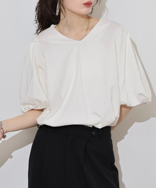 atONE(アットワン)の「コットンパフスリーブTシャツ(Tシャツ/カットソー・レディース・ブラック/グレイッシュベージュ/ミント/チャコールグレー/オフホワイト・LL~3L/4L~5L/M-L)」の7枚目の写真