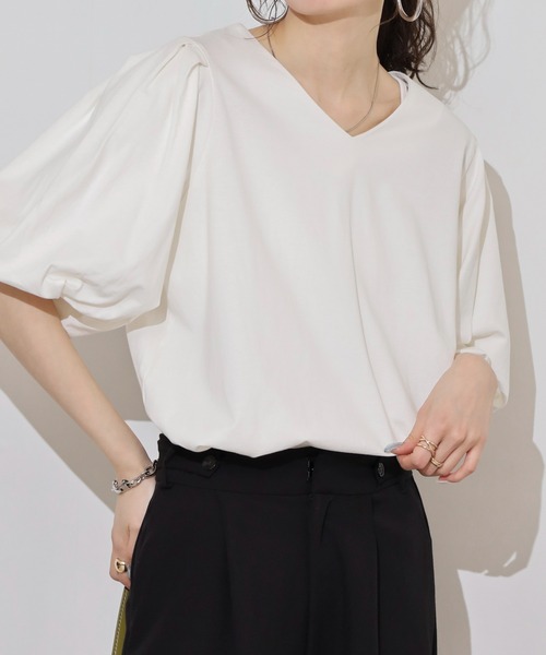 atONE(アットワン)の「コットンパフスリーブTシャツ(Tシャツ/カットソー・レディース・ブラック/グレイッシュベージュ/ミント/チャコールグレー/オフホワイト・LL~3L/4L~5L/M-L)」の8枚目の写真
