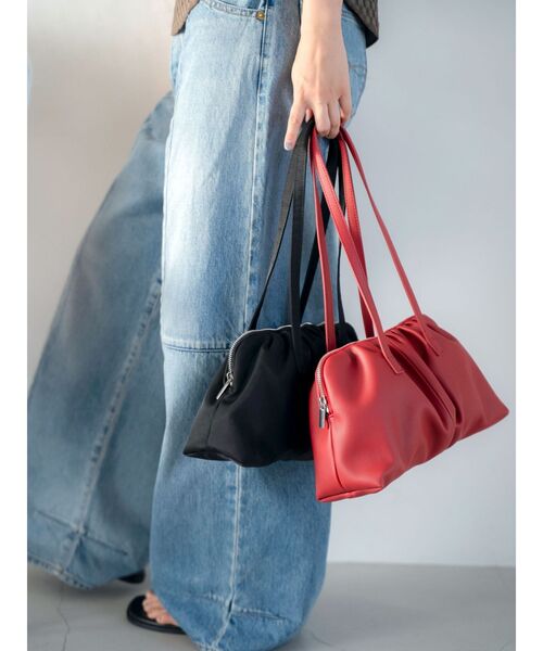 Ungrid（アングリッド）の「ギャザーデザインハンドバッグ（ハンドバッグ・レディース・ブラック/レッド・FREE）」の8枚目の写真