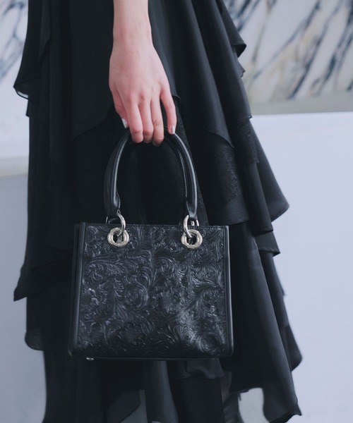 HARE(ハレ)の「Flowerエンボスミニトートバッグ(HARE)(ショルダーバッグ・レディース・ブラック/ブルー/グレー・FREE)」の7枚目の写真