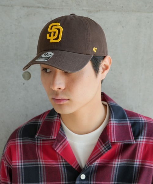 '47（フォーティーセブン）の「【'47】MLB '47 CLEAN UP ('47 クリーンナップ MLB) / 16カラー（キャップ・メンズ・ブラウン/ベージュ系その他/ベージュ系その他2/ネイビー/ブルー系その他/ベージュ/ブラック/ブルー系その他6/ブルー系その他2/ブラック系その他2/ブルー系その他3/ブルー系その他4/ブルー系その他5/ブラック系その他/ブルー系その他7/ナチュラル・F）」の5枚目の写真