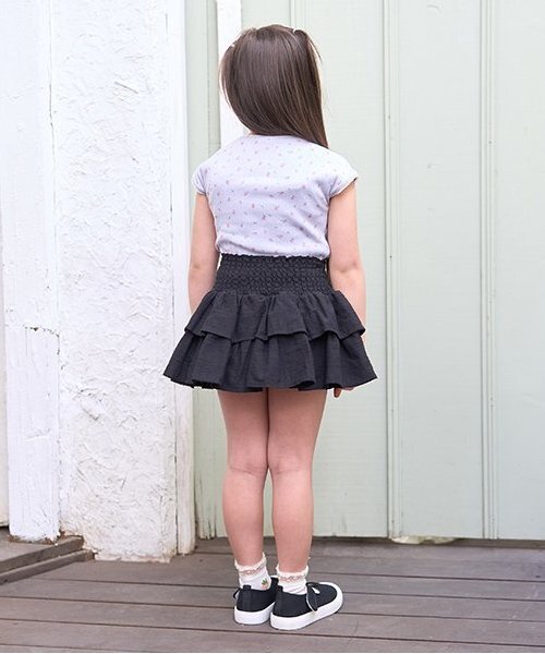 Lycee mine（リセマイン）の「シャーリングティアードスカート(インパン付き)（スカート・キッズ・オフホワイト/ラベンダー/ミント/ブラック・120cm/150cm/100cm/130cm/140cm/110cm）」の13枚目の写真
